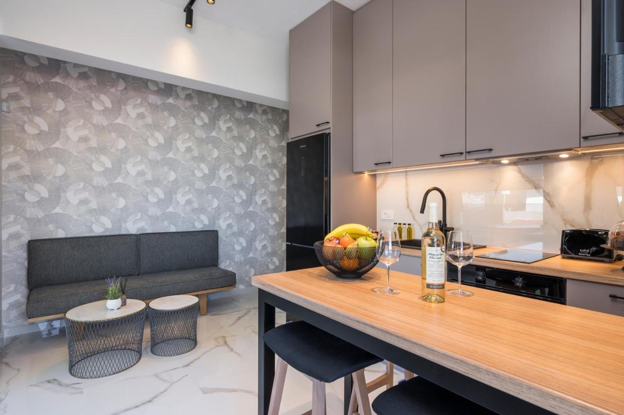 Orama Luxury Apartments 네아키도니아 외부 사진