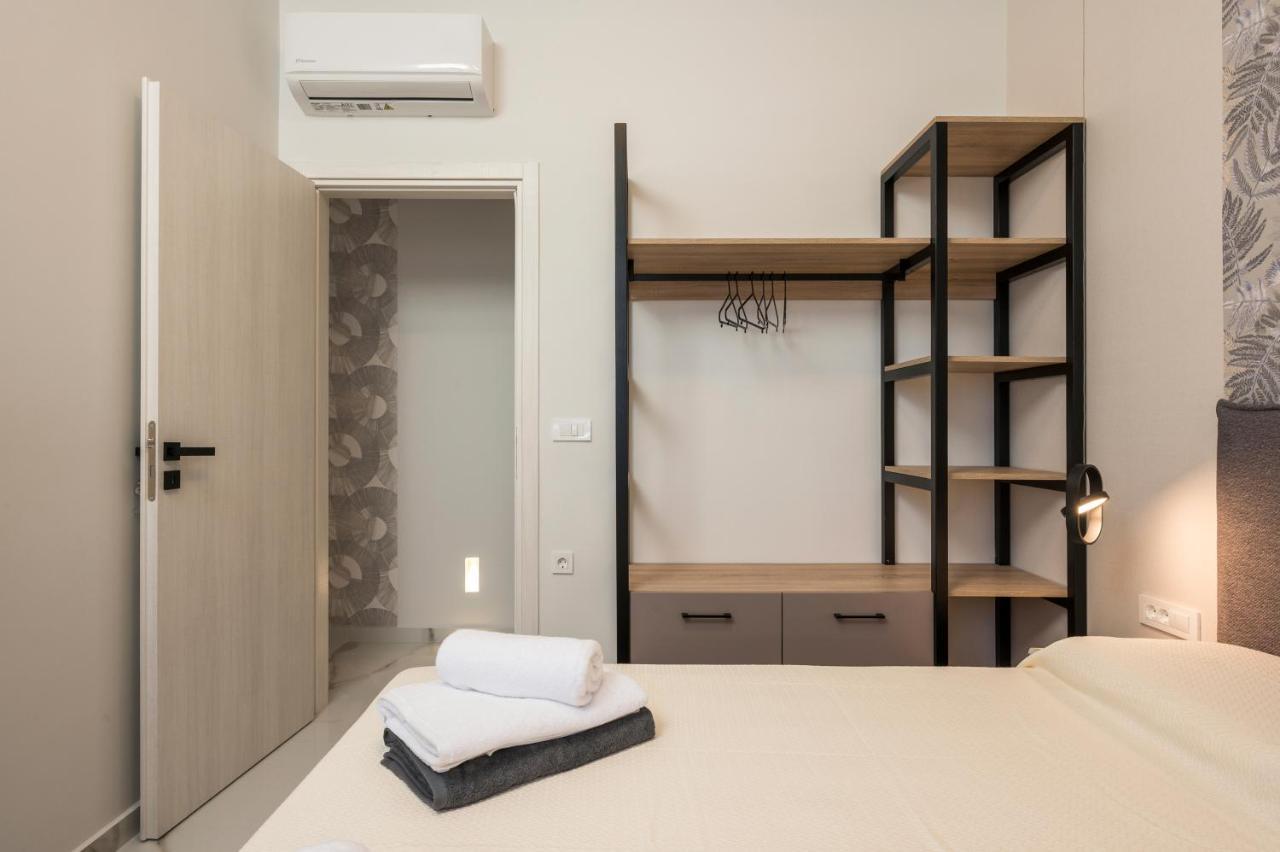 Orama Luxury Apartments 네아키도니아 외부 사진