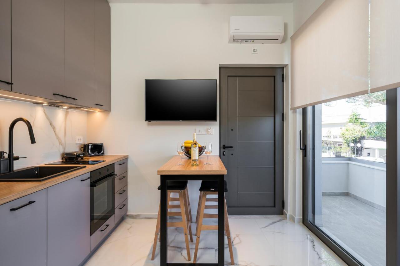 Orama Luxury Apartments 네아키도니아 외부 사진