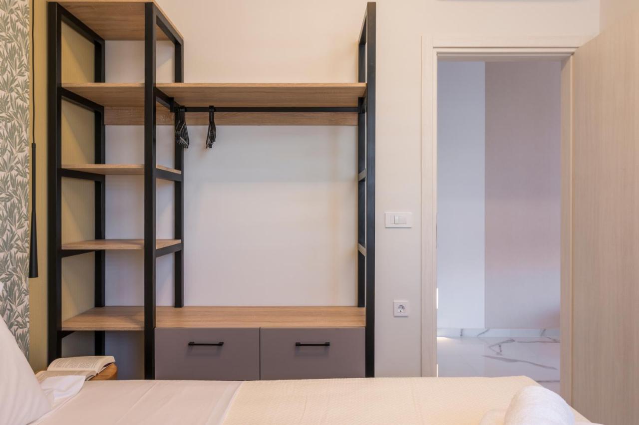 Orama Luxury Apartments 네아키도니아 외부 사진