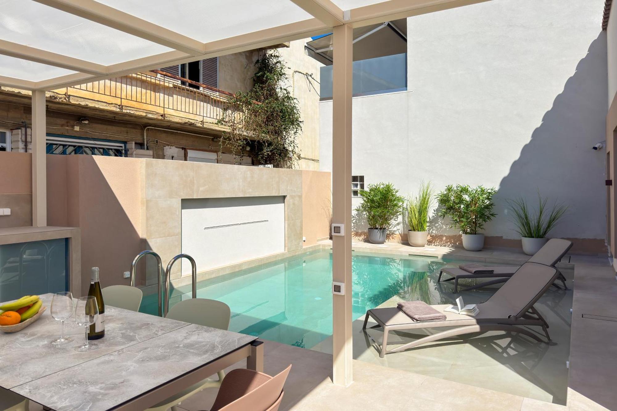 Orama Luxury Apartments 네아키도니아 외부 사진